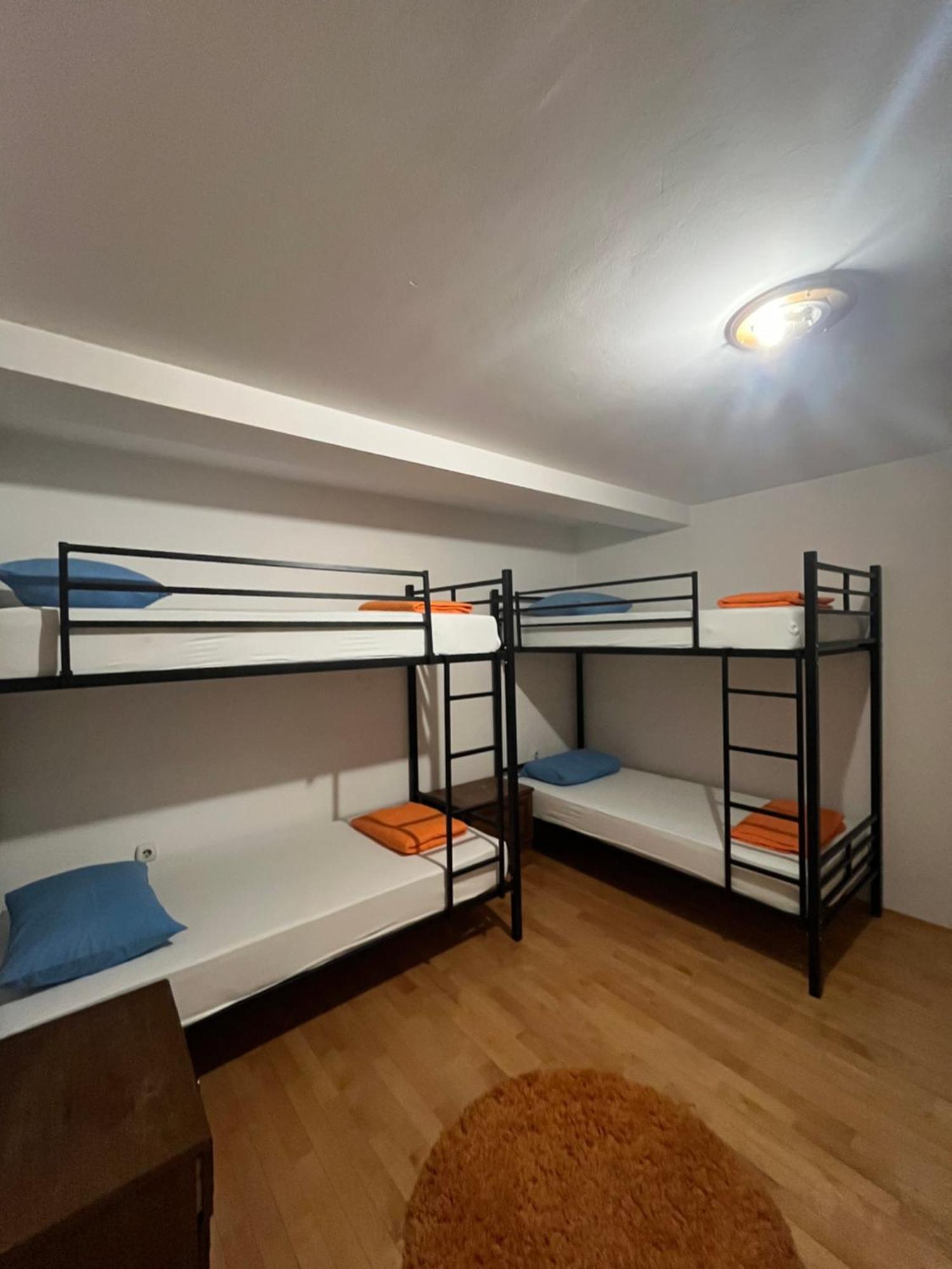 Blue Orange Hostel Skopje Exterior photo